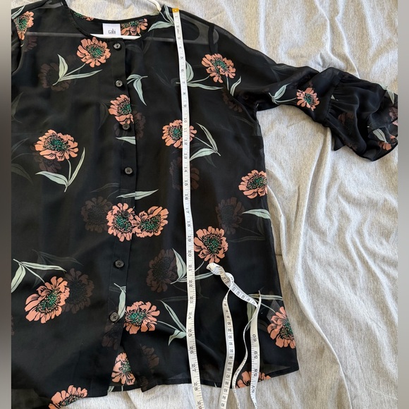 CAbi Women’s LA-DI-DA Black Floral Chiffon 3/4 Ruffle Bell Sleeve Blouse M Boho - Picture 9 of 10